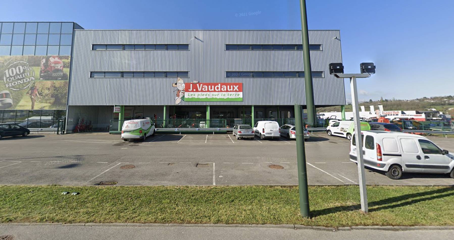 Vue extérieure du bâtiment de Vaudaux équipements